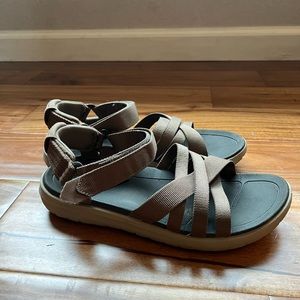 Teva Sandborn Sandals size 7 Women's - Taupe